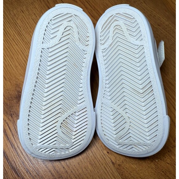 Nike Court Legacy Toddler Baby 4c Triple White Sneaker No Tie Shoes Stretch Easy - Picture 11 of 11